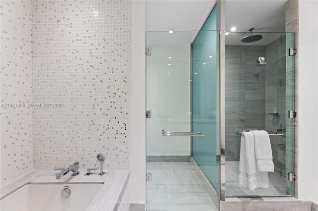 16901 Collins Ave 802, Sunny Isles Beach, FL 33160