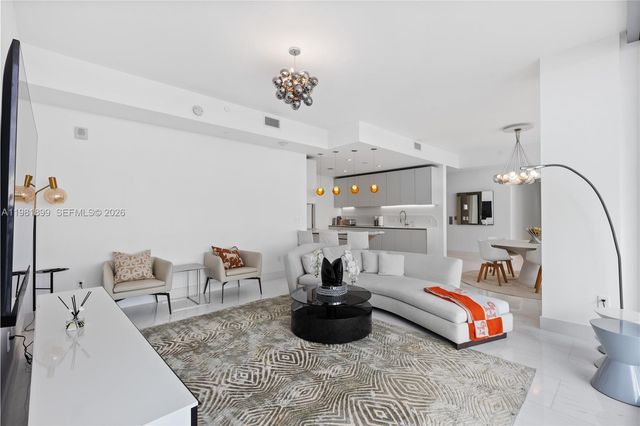 16901 Collins Ave 802, Sunny Isles Beach, FL 33160