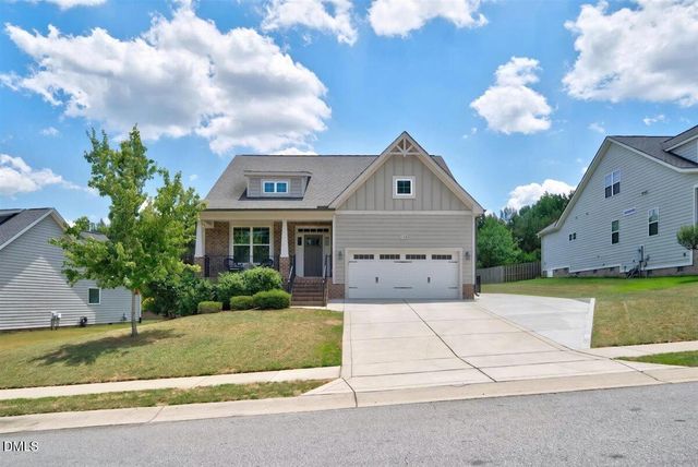 158 Heathgreen Drive, Clayton, NC 27527