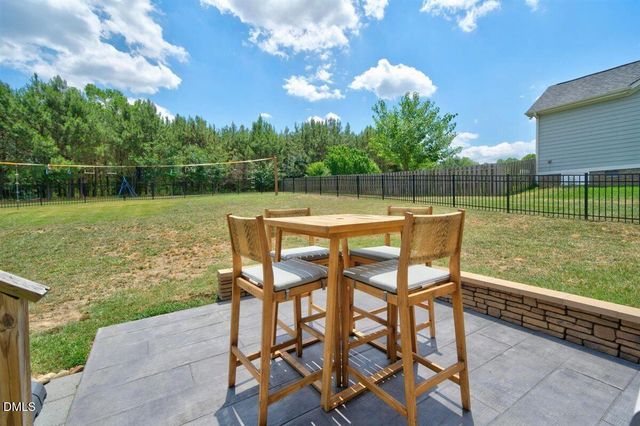158 Heathgreen Drive, Clayton, NC 27527