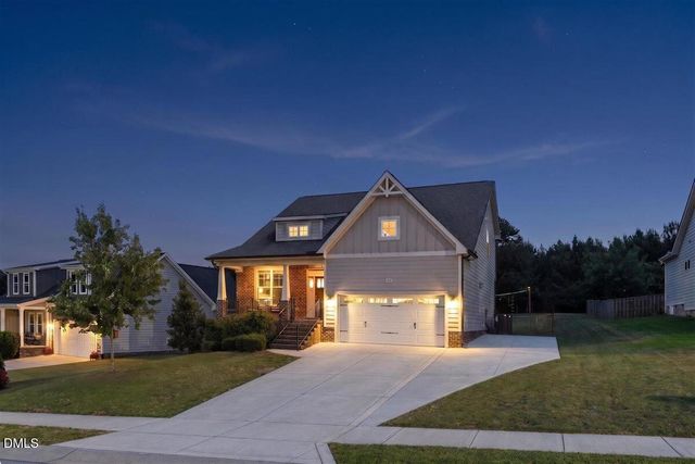 158 Heathgreen Drive, Clayton, NC 27527