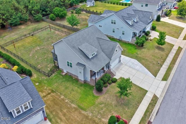158 Heathgreen Drive, Clayton, NC 27527