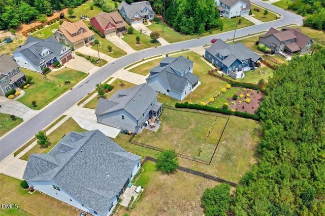 158 Heathgreen Drive, Clayton, NC 27527