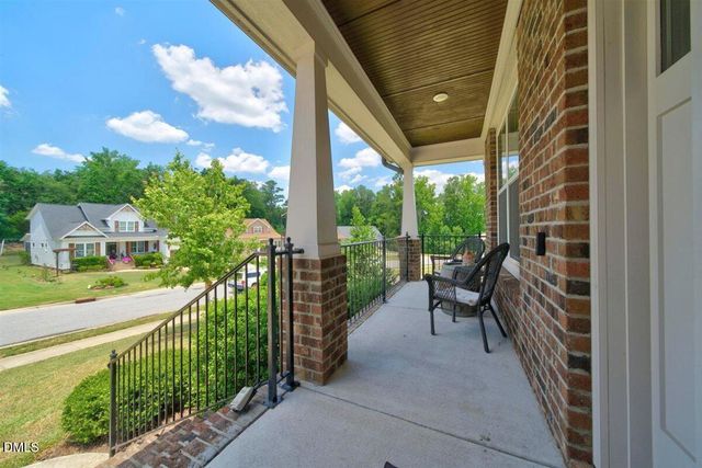 158 Heathgreen Drive, Clayton, NC 27527