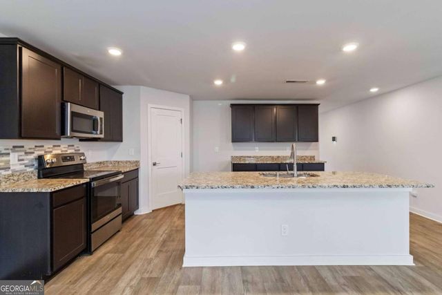 163 Kingfisher Walk, Covington, GA 30014