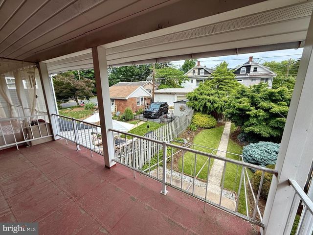 1557 DAUPHIN AVE, Wyomissing, PA 19610