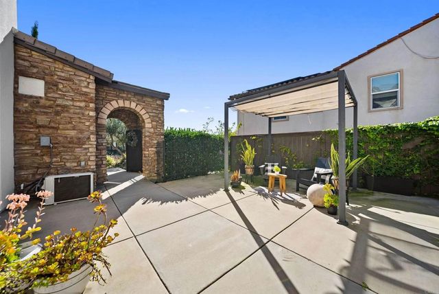 890 Antilla Way, San Marcos, CA 92078