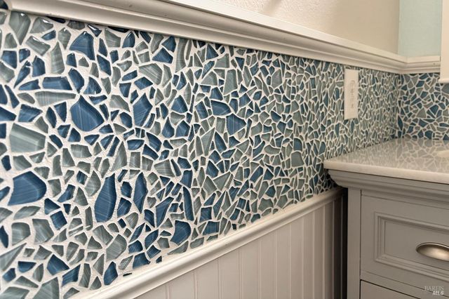 107 Freedom Ct, Vacaville, CA 95687