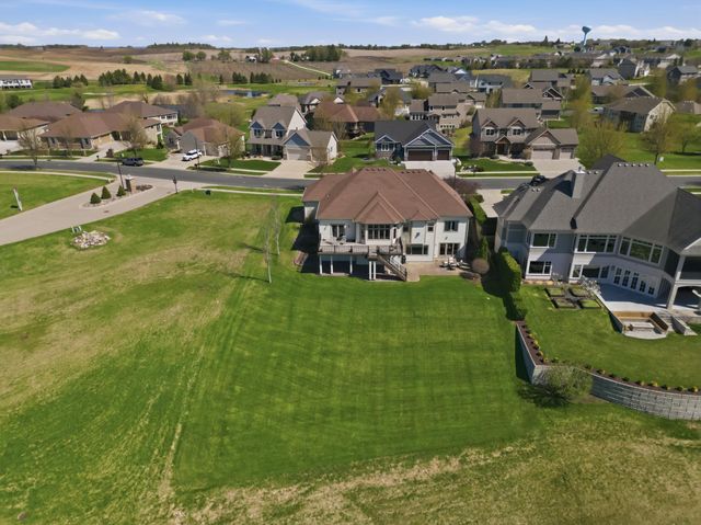 755 Somerby Parkway NE, Byron, MN 55920