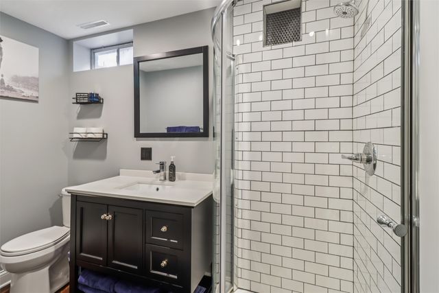 946 11th Avenue SE, Altoona, IA 50009