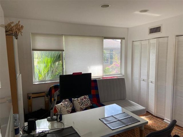 101 SE 15th Avenue E, Fort Lauderdale, FL 33301