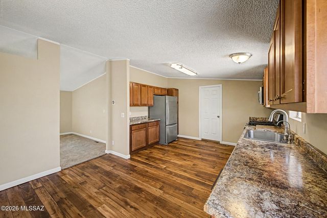 5385 S Brush Berry Drive, Tucson, AZ 85757