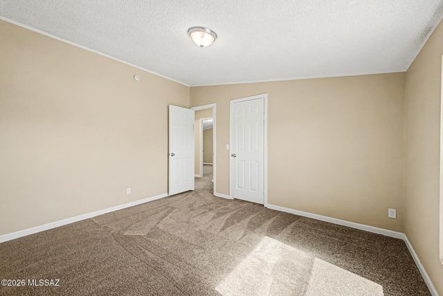 5385 S Brush Berry Drive, Tucson, AZ 85757