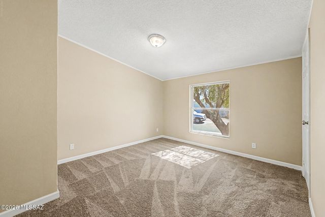 5385 S Brush Berry Drive, Tucson, AZ 85757