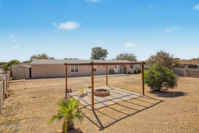 5385 S Brush Berry Drive, Tucson, AZ 85757