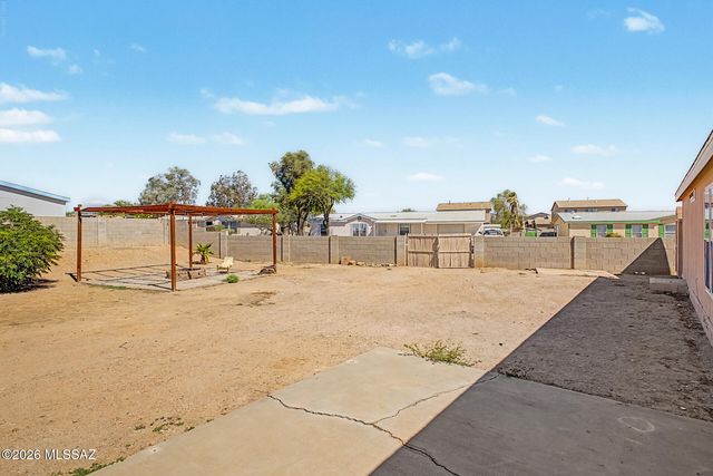 5385 S Brush Berry Drive, Tucson, AZ 85757