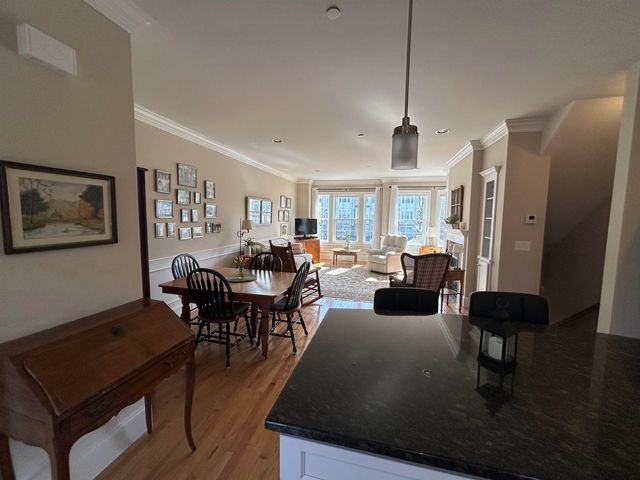 28 Acadia Lane, Exeter, NH 03833