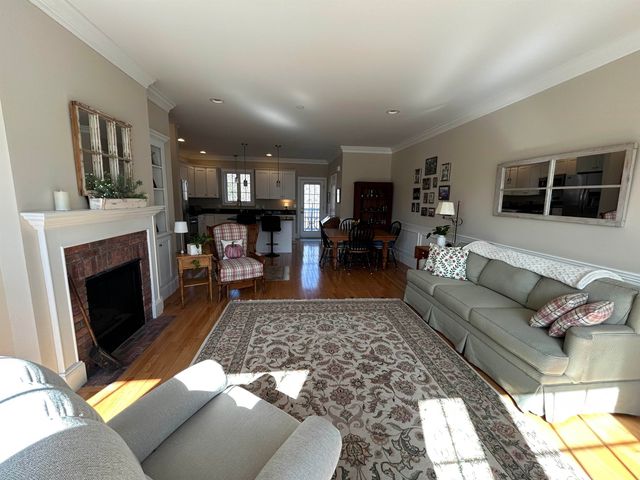 28 Acadia Lane, Exeter, NH 03833