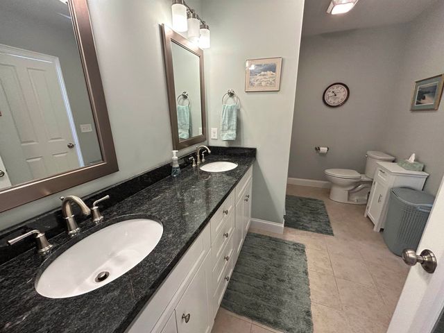 28 Acadia Lane, Exeter, NH 03833