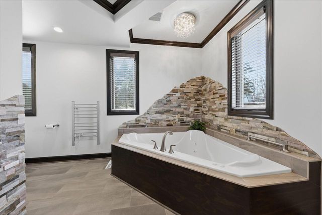 405 Lake DRIVE, Random Lake, WI 53075