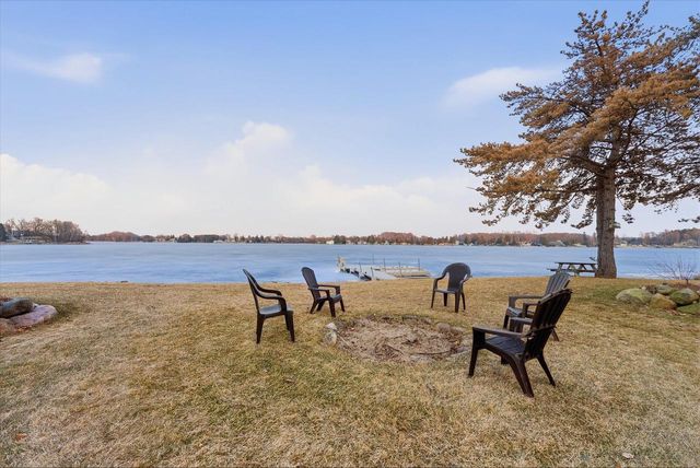 405 Lake DRIVE, Random Lake, WI 53075
