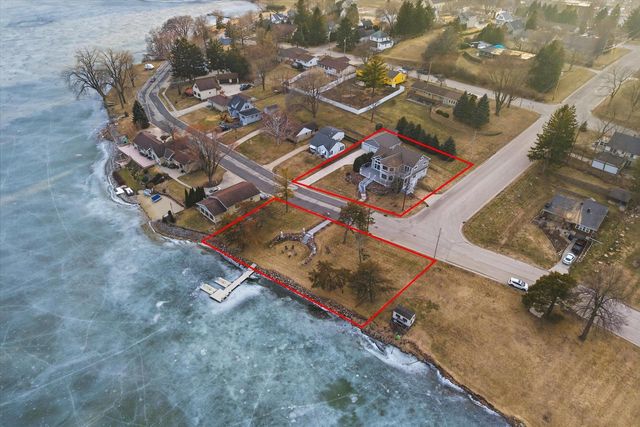 405 Lake DRIVE, Random Lake, WI 53075