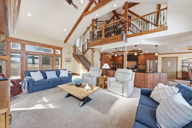 405 Lake DRIVE, Random Lake, WI 53075