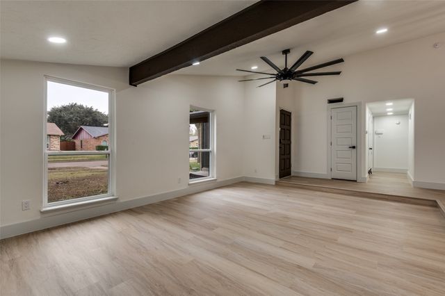 8517 Van Pelt Drive, Dallas, TX 75228