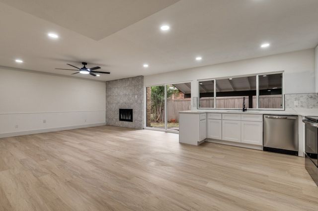 8517 Van Pelt Drive, Dallas, TX 75228