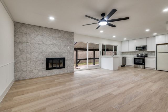 8517 Van Pelt Drive, Dallas, TX 75228