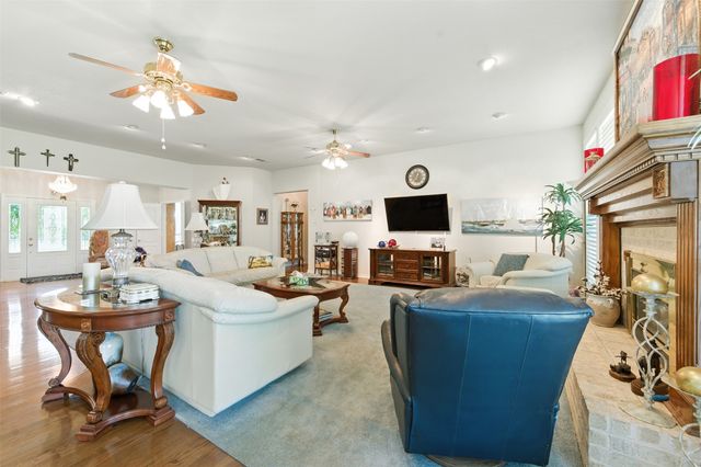 131 Bear Path Trail, Fort Worth, TX 76126