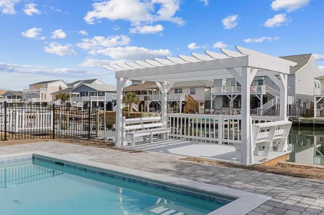 308 50th Ave. N, North Myrtle Beach, SC 29582