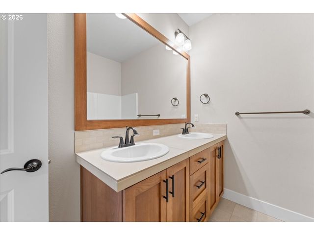 15218 Nw FIG Ln, Portland, OR 97229