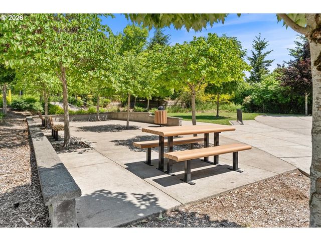 15218 Nw FIG Ln, Portland, OR 97229