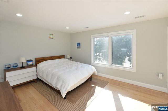 196 Graphic Boulevard, Bergenfield, NJ 07621