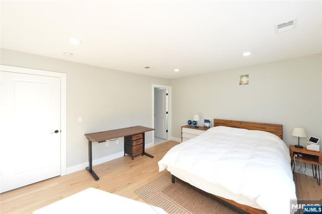 196 Graphic Boulevard, Bergenfield, NJ 07621