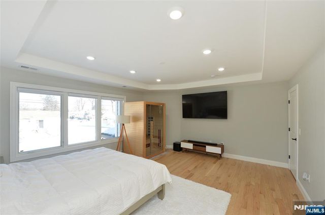 196 Graphic Boulevard, Bergenfield, NJ 07621