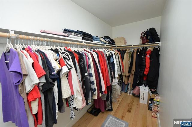 196 Graphic Boulevard, Bergenfield, NJ 07621