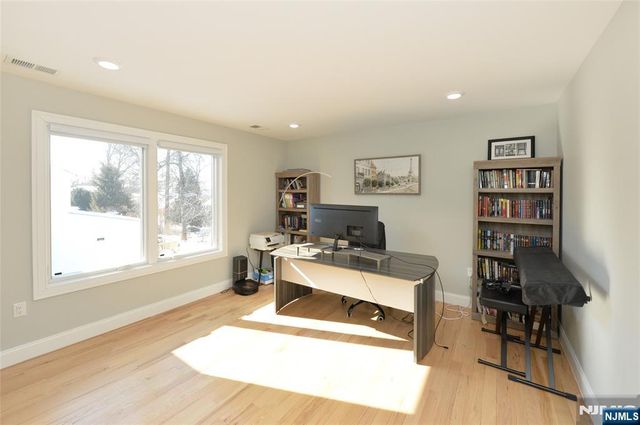 196 Graphic Boulevard, Bergenfield, NJ 07621