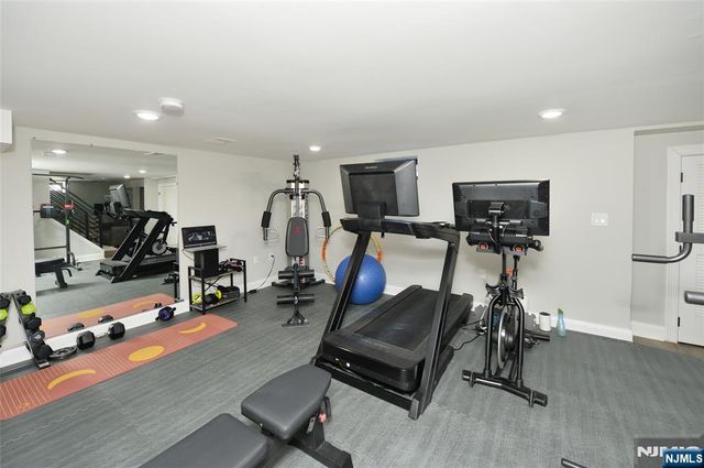 196 Graphic Boulevard, Bergenfield, NJ 07621