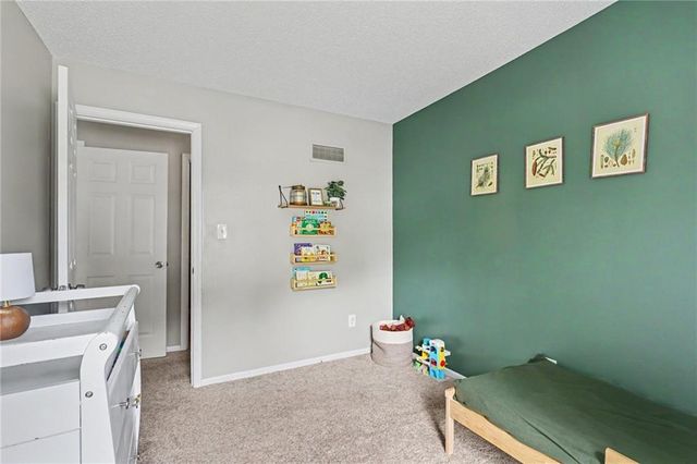 7601 E 134th Terrace, Grandview, MO 64030