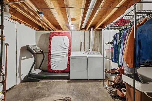 7601 E 134th Terrace, Grandview, MO 64030