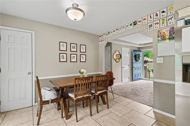 7601 E 134th Terrace, Grandview, MO 64030