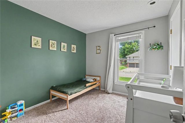 7601 E 134th Terrace, Grandview, MO 64030