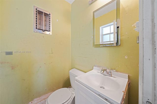 10051 SW 13th Ter, Miami, FL 33174