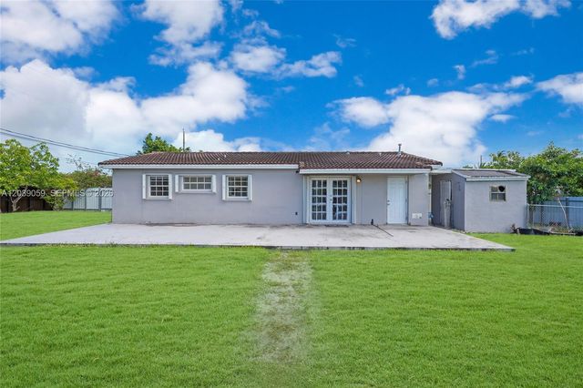 10051 SW 13th Ter, Miami, FL 33174