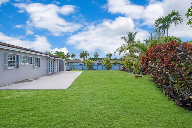 10051 SW 13th Ter, Miami, FL 33174