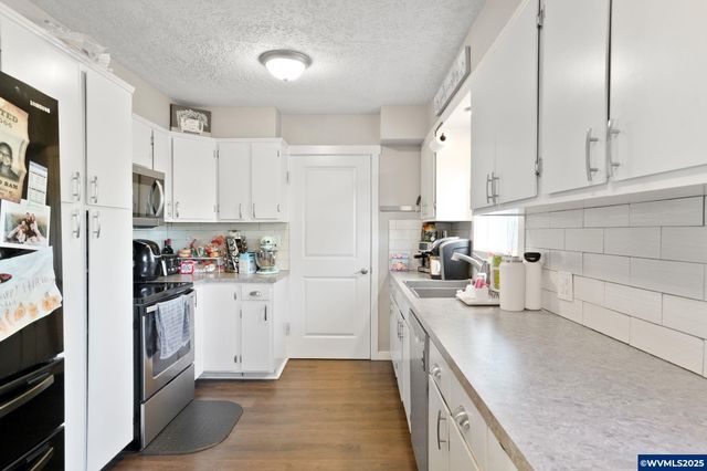 1425 Marshall Dr SE, Salem, OR 97302