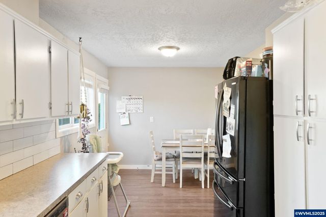 1425 Marshall Dr SE, Salem, OR 97302