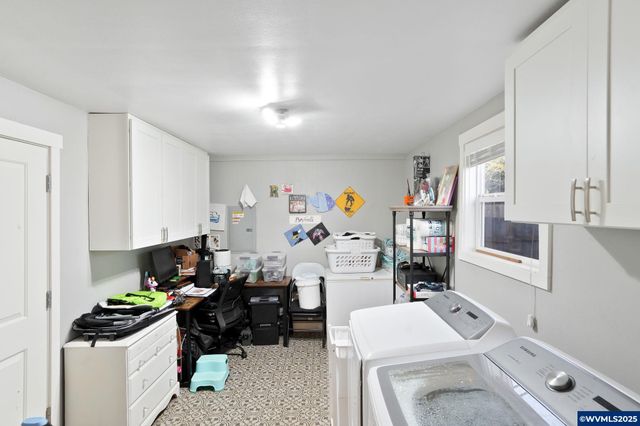 1425 Marshall Dr SE, Salem, OR 97302